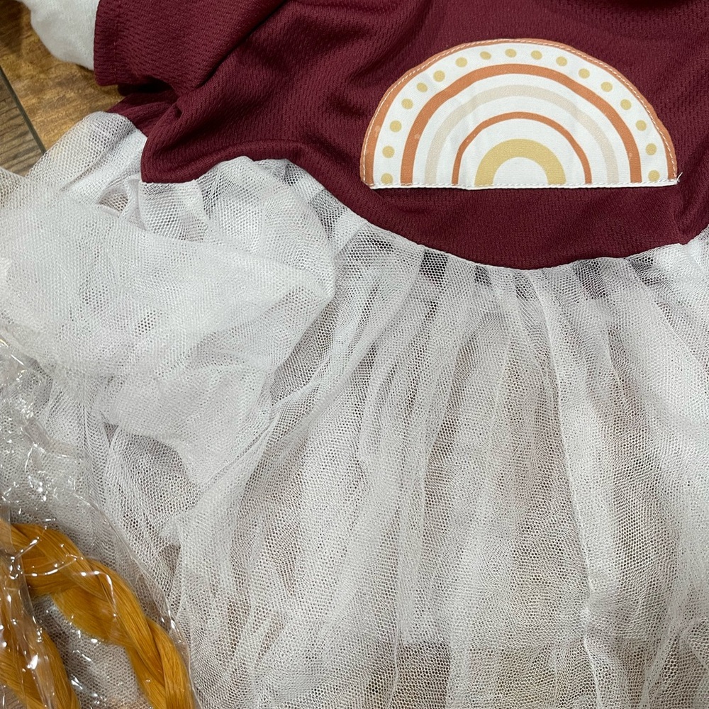 Boho Porch Goose Outfit & Wig - Picture 2 of 4